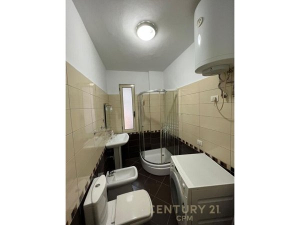 Tirane, shes apartament 1+1 , 78 m² 180.000 € (Kopshti Botanik Zoologjik)