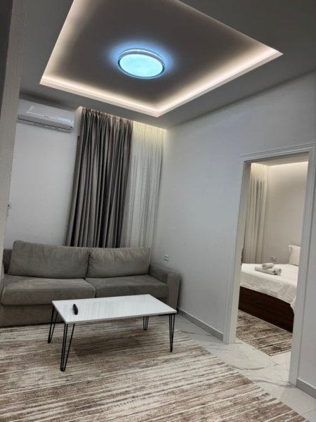 Tirane, jepet me qera shtepi 1+1 , 65 m² 40.000 € (5 maji)
