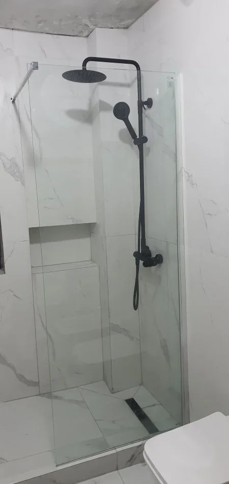 Tirane, ofroj hidraulike . Punime dhe rinovime 2 €