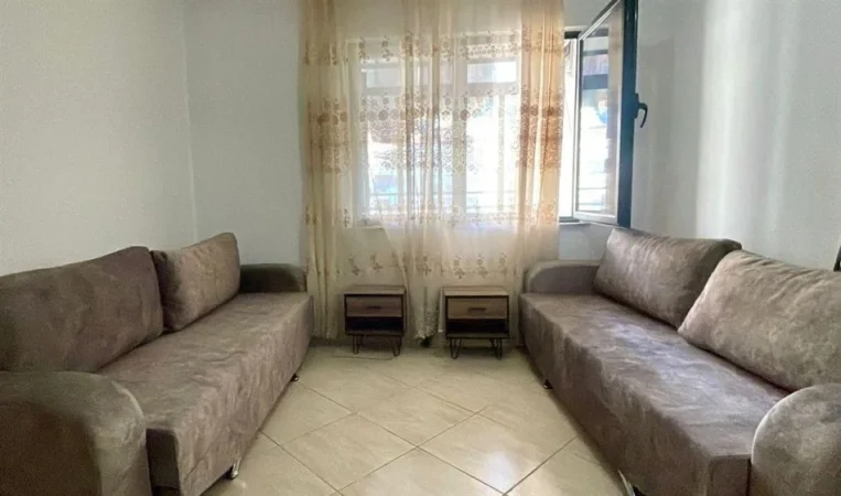 Tirane, shitet apartament 2+1+Ballkon Kati 4, 116 m² 209.999 € (Stacioni Trenit)