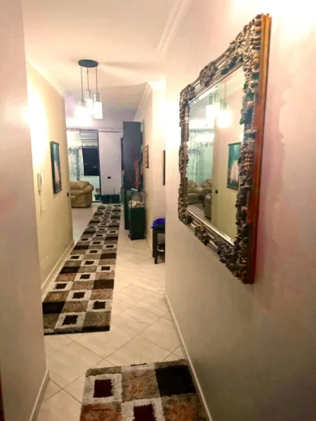 Tirane, shes apartament 2+1+Ballkon Kati 3, 128 m² 150.000 € (Fresk)