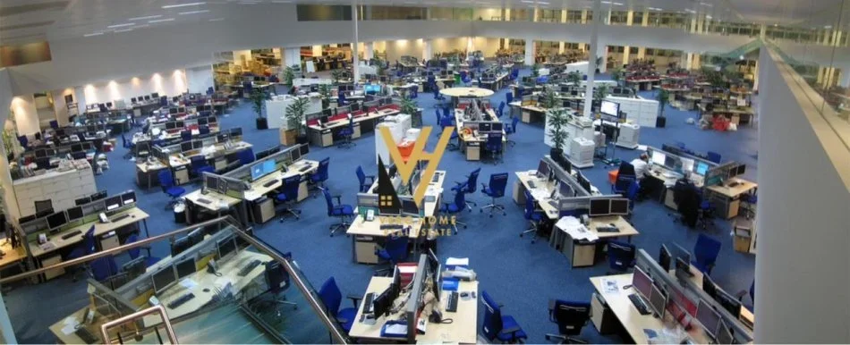 Tirane, jepet me qera zyre Kati 2, 800 m² 20.000 € (QENDER)