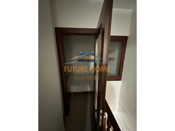 Tirane, jap me qera apartament duplex 2+1 Kati 5, 67 m² 500 € (RRUGA ASIM VOKSHI)