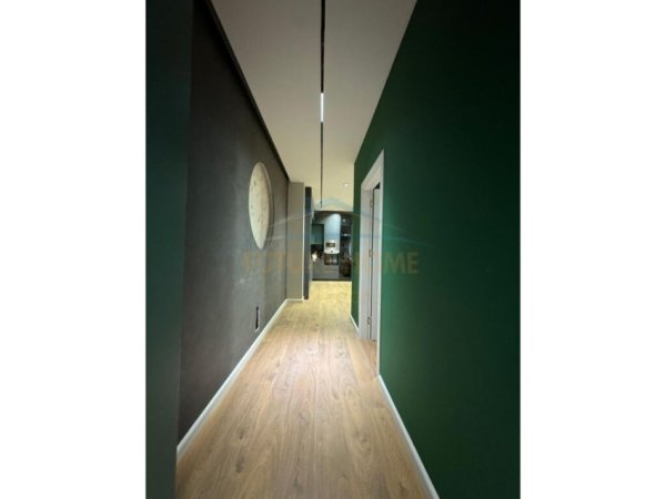 Tirane, jap me qera apartament 1+1+Ballkon Kati 1, 80 m² 650 € (farke)