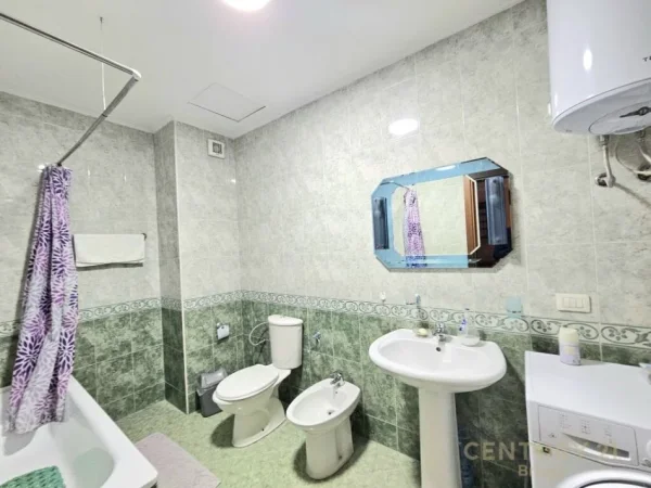 Tirane, jepet me qera apartament 1+1 Kati 4, 80 m² 450 € (DON BOSKO)