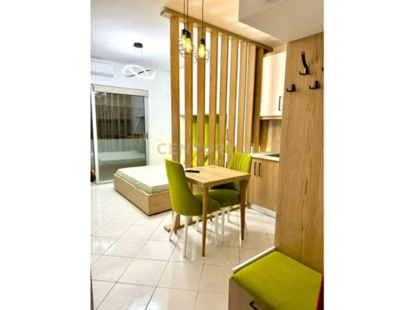 Tirane, jepet me qera apartament 1+1 Kati 4, 52 m² 500 € (KOMUNA E PARISIT)