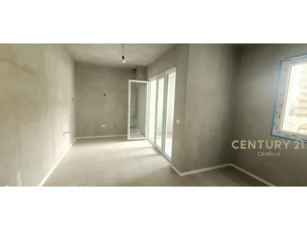 Tirane, jepet me qera apartament 1+1 Kati 3, 78 m² 410 € (ASTIR)