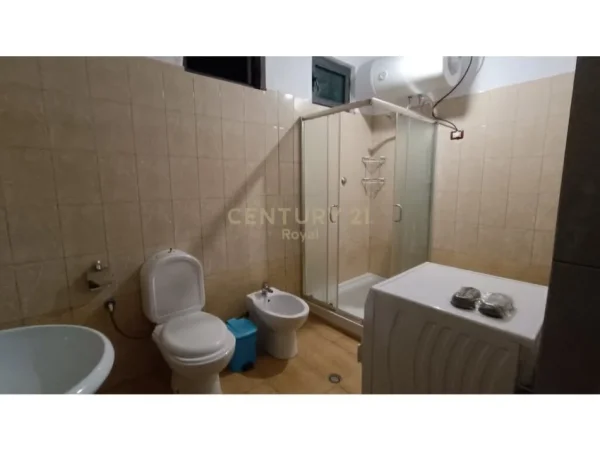 Tirane, jepet me qera apartament 2+1 Kati 2, 90 m² 500 € (KODRA E PRIFTIT)