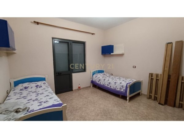 Tirane, jepet me qera apartament 2+1 Kati 2, 90 m² 500 € (KODRA E PRIFTIT)