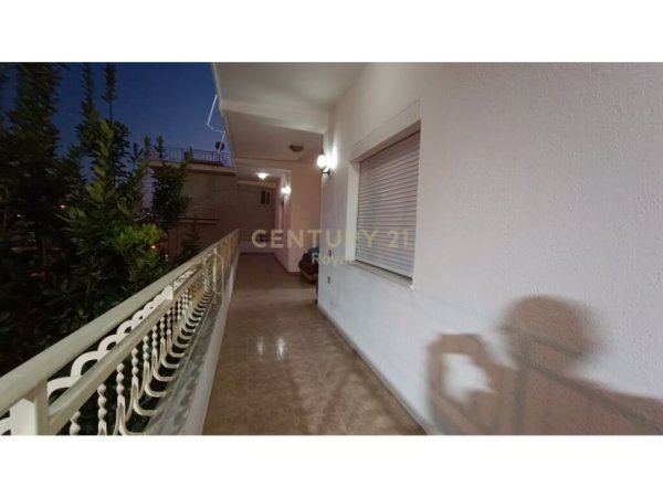 Tirane, jepet me qera apartament 2+1 Kati 2, 90 m² 500 € (KODRA E PRIFTIT)