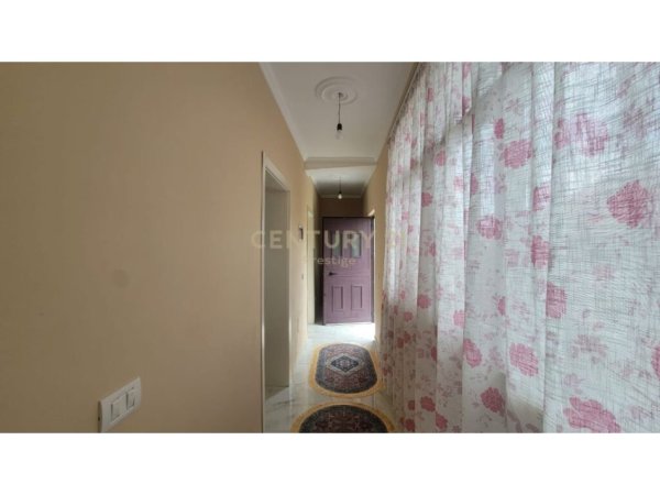 Tirane, jepet me qera apartament 2+1+Ballkon Kati 2, 90 m² 500 € (sauk)