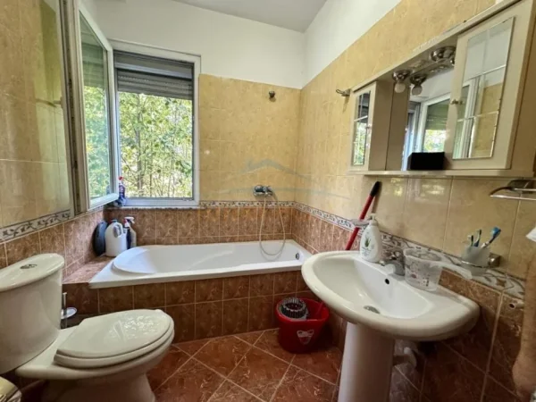 Tirane, shitet apartament 3+1 Kati 3, 125 m² 220.000 € (Don Bosko)