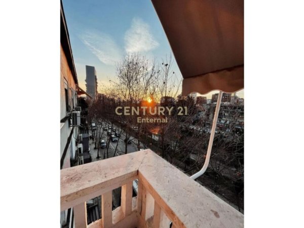 Tirane, jepet me qera apartament 1+1 Kati 5, 60 m² 500 € (rruga e elbasanit)