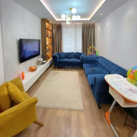 Tirane, shitet apartament 2+1 Kati 7, 114 m² 225.000 € (Fusha e Aviacionit)