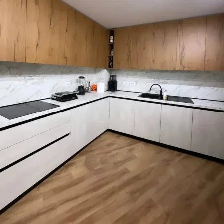 Tirane, shitet apartament 2+1 Kati 7, 114 m² 225.000 € (Fusha e Aviacionit)