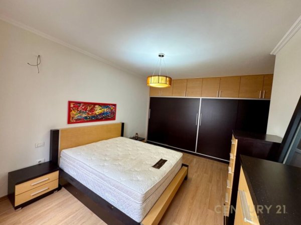 Tirane, jepet me qera apartament duplex 2+1+Ballkon Kati 4, 140 m² 900 € (Kodra e Diellit Residence)