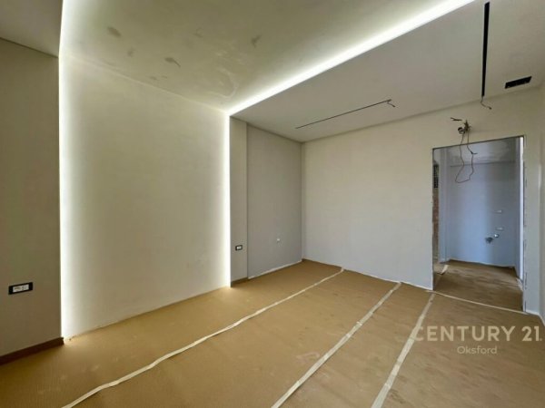 Tirane, shes apartament 2+1+2 , 145 m² 600.000 € (Rruga e Kosovarëve)