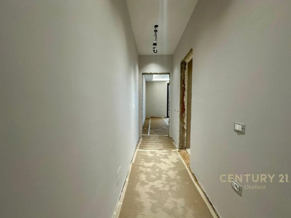 Tirane, shes apartament 2+1+2 , 145 m² 600.000 € (Rruga e Kosovarëve)