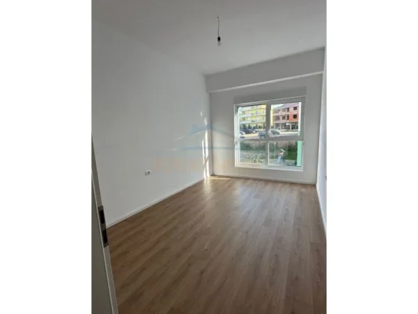 Tirane, shitet apartament 1+1 Kati 3, 63 m² 85.000 € (Alidem)