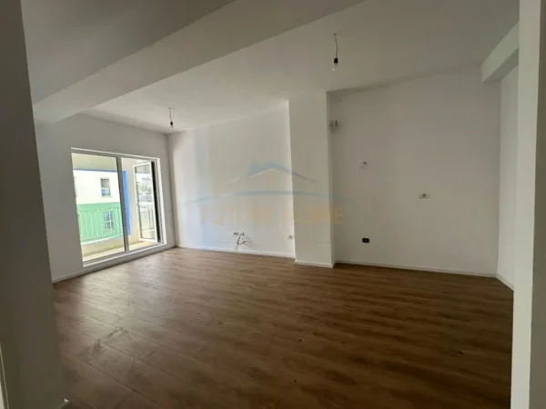 Tirane, shitet apartament 1+1 Kati 3, 63 m² 85.000 € (Alidem)