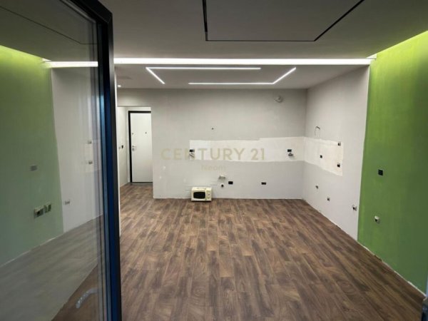 Tirane, jap me qera apartament 2+1+2 , 95 m² 600 € (Kodra e Diellit)