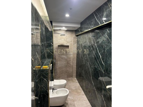 Tirane, jap me qera apartament 2+1+2 , 95 m² 600 € (Kodra e Diellit)
