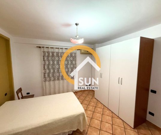 Shkoder, jepet me qera apartament 1+1+Ballkon Kati 2, 80 m² 300 € (RR. AT GJERGJ FISHTA)