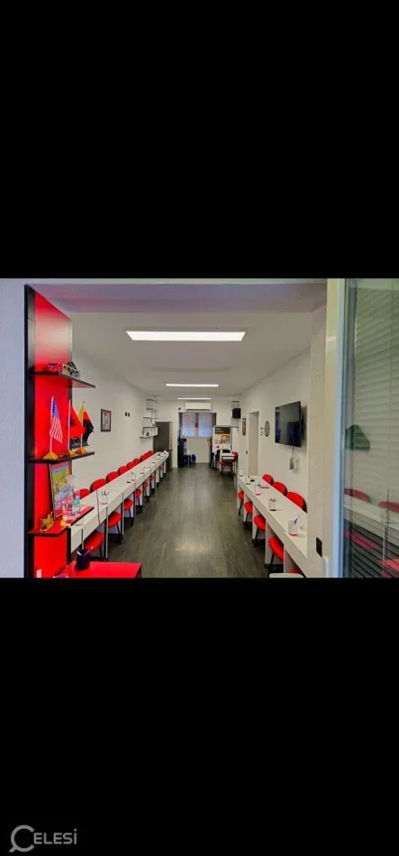 Tirane, jepet me qera ambjent biznesi Kati 0, 99 m² 700 € (21 DHJETORI)