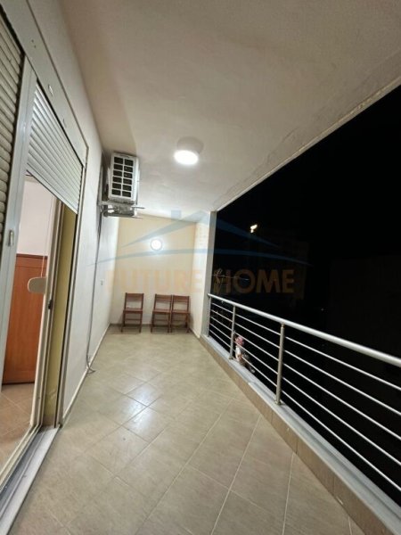 Durres, jepet me qera apartament 1+1+Ballkon Kati 3, 78 m² 250 € (Plazh Iliria)