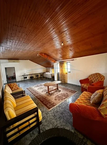 Durres, Plazh, shitet Vile 3 Katshe Kati 0, 422 m² 200.000 € (Plazh)