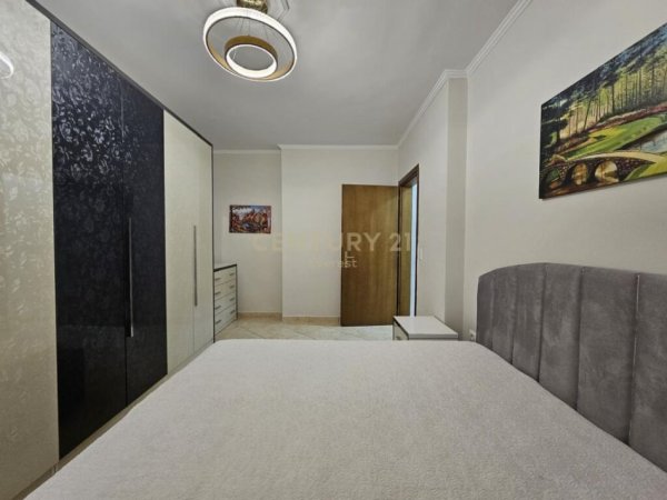 Tirane, jepet me qera apartament 2+1 Kati 2, 90 m² 750 € (myslym shyri)