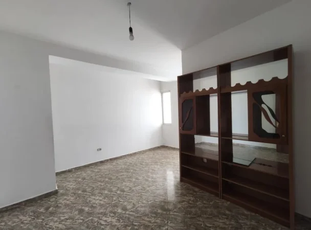 Tirane, shitet apartament 2+1+Ballkon Kati 6, 90 m² 125.000 € (Xhanfize Keko)