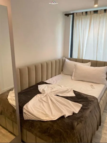 Tirane, jepet me qera apartament 2+1 Kati 1, 126 m² 1.200 € (myslym shyri)