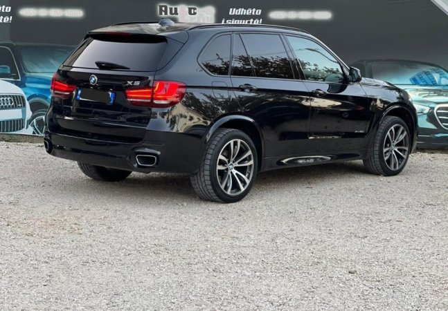 Tirane, shes makine BMW X5 350D VITI 2014 Nafte, e zeze automatik Klima 243.000 km 23.500 €