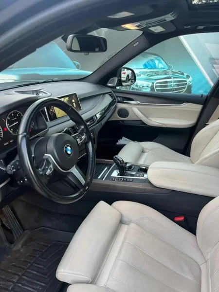 Tirane, shes makine BMW X5 350D VITI 2014 Nafte, e zeze automatik Klima 243.000 km 23.500 €