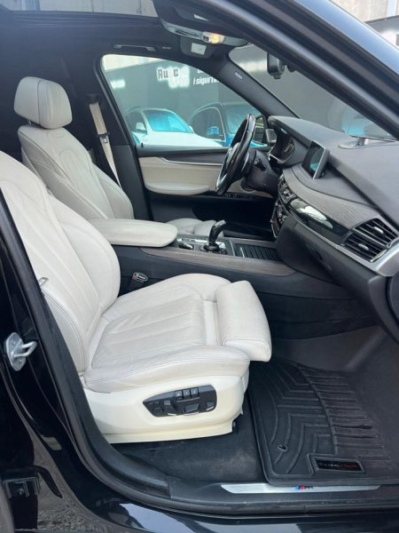 Tirane, shes makine BMW X5 350D VITI 2014 Nafte, e zeze automatik Klima 243.000 km 23.500 €