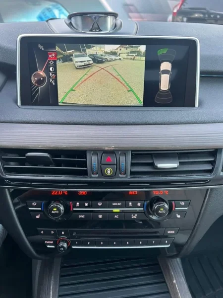 Tirane, shes makine BMW X5 350D VITI 2014 Nafte, e zeze automatik Klima 243.000 km 23.500 €