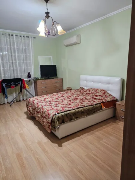 Tirane, apartament 2+1 , (Liqeni i Thate)