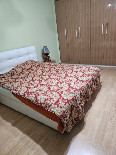 Tirane, apartament 2+1 , (Liqeni i Thate)