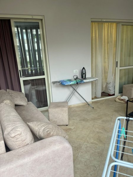 Tirane, jepet me qera apartament 3+1+Ballkon Kati 2, 105 m² 900 € 
