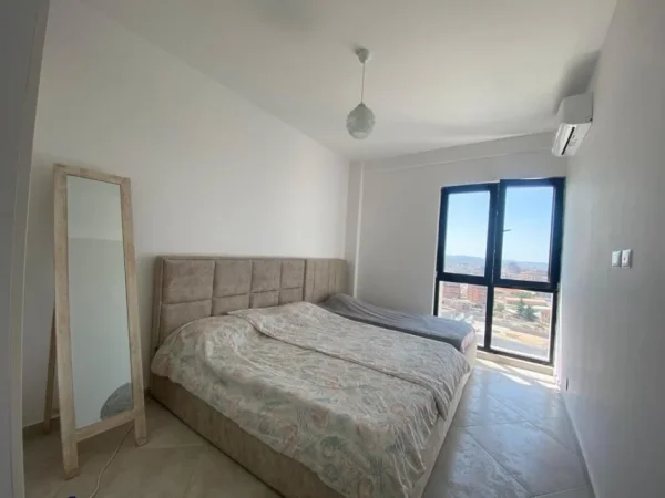 Tirane, jepet me qera apartament 1+1 Kati 11, 65 m² 550 € (Farmacia 10)