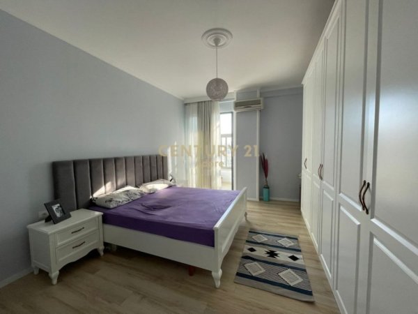 Tirane, jepet me qera apartament 2+1+Ballkon Kati 7, 120 m² 750 € (Rruga &quot;Todi Shkurti&quot;, Tregu Elektrik)