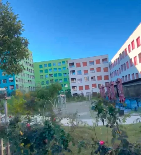 Tirane, shitet apartament 1+1+Ballkon , 42 m² 60.000 € (Ali Dem, Mangalem 21)