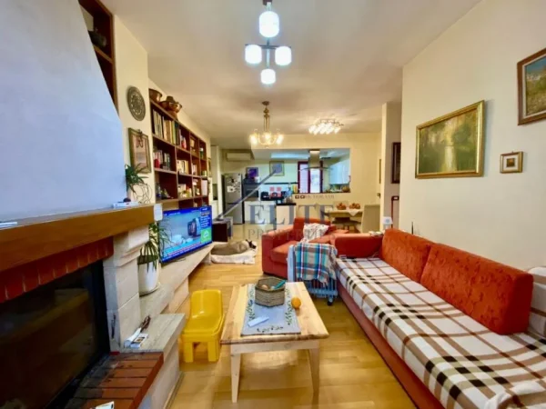 Tirane, shitet apartament 3+1+Ballkon Kati 4, 132 m² 198.000 € (Yzberisht)