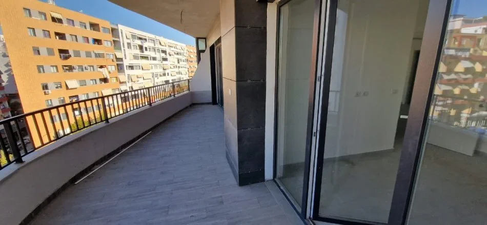 Tirane, shitet apartament 2+1 Kati 5, 121 m² 164.000 € (RR.BULEVARDI MIGJENI,ASTIR)