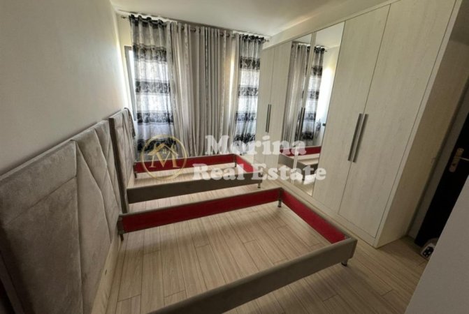Tirane, jepet me qera apartament 2+1 Kati 8, 105 m² 500 € (Astir)