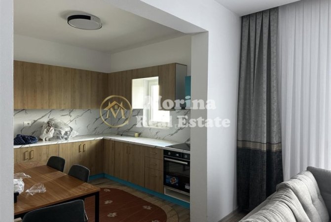 Tirane, jepet me qera shtepi 3+1 Kati 2, 120 m² 700 € (Selite)