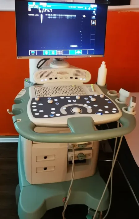 Tirane, shes pajisje radiologjie Eko Doppler 2 Sonda 10.500 €