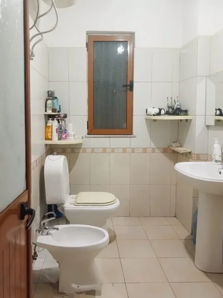 Tirane, shitet apartament 1+1+Aneks+Ballkon Kati 4, 80 m² 115.000 € (bulevardi i ri , rruga osman jonuzi)