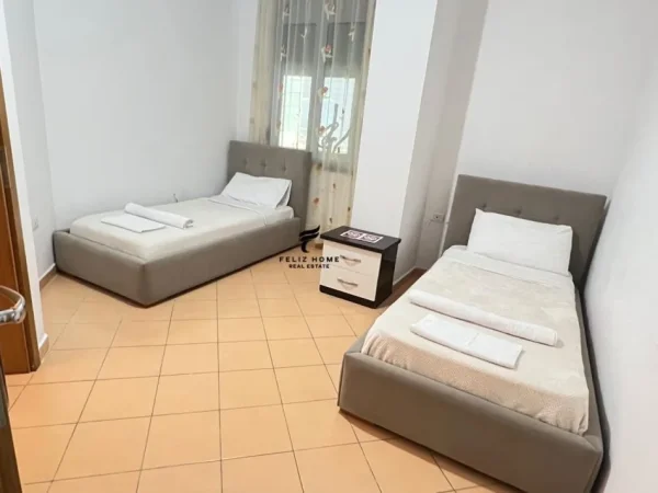 Tirane, jepet me qera apartament 2+1 Kati 2, 130 m² 950 € (ZOGU I ZI)